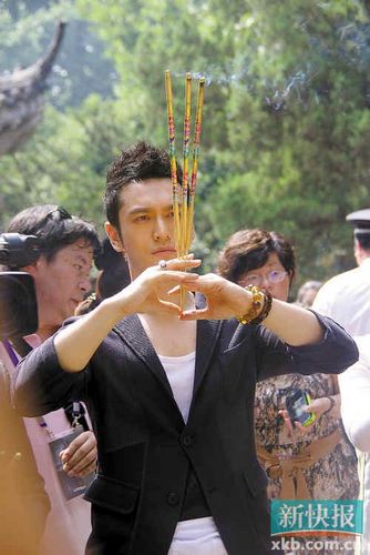 黃曉明：心中完美妻子要聰明漂亮，更要“能生”